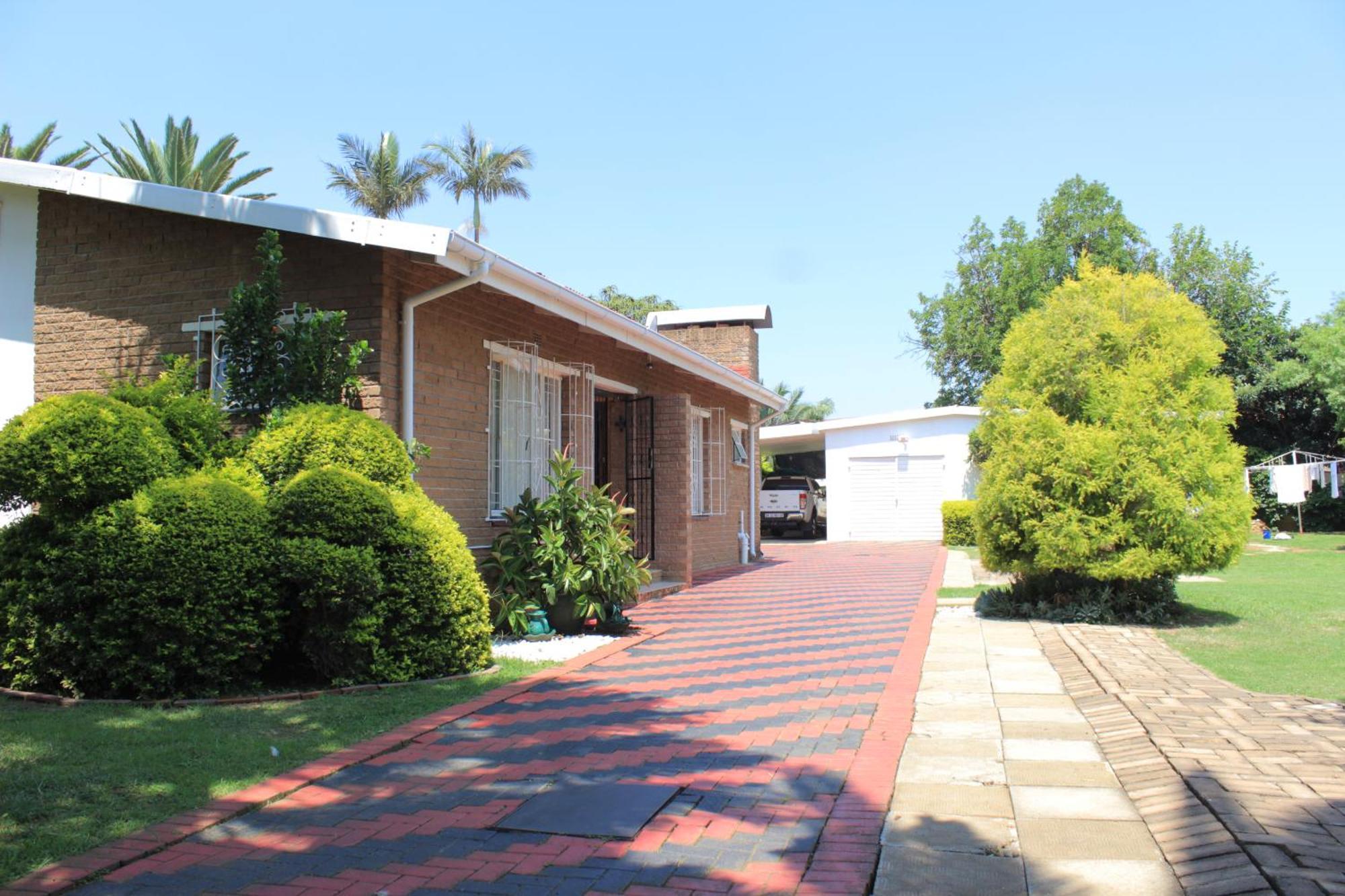 His Glory Guest House Vryheid Eksteriør bilde