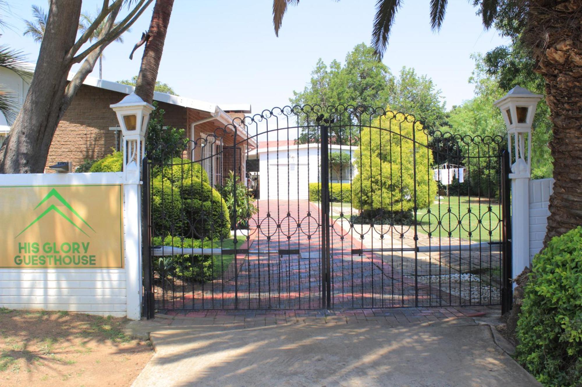 His Glory Guest House Vryheid Eksteriør bilde