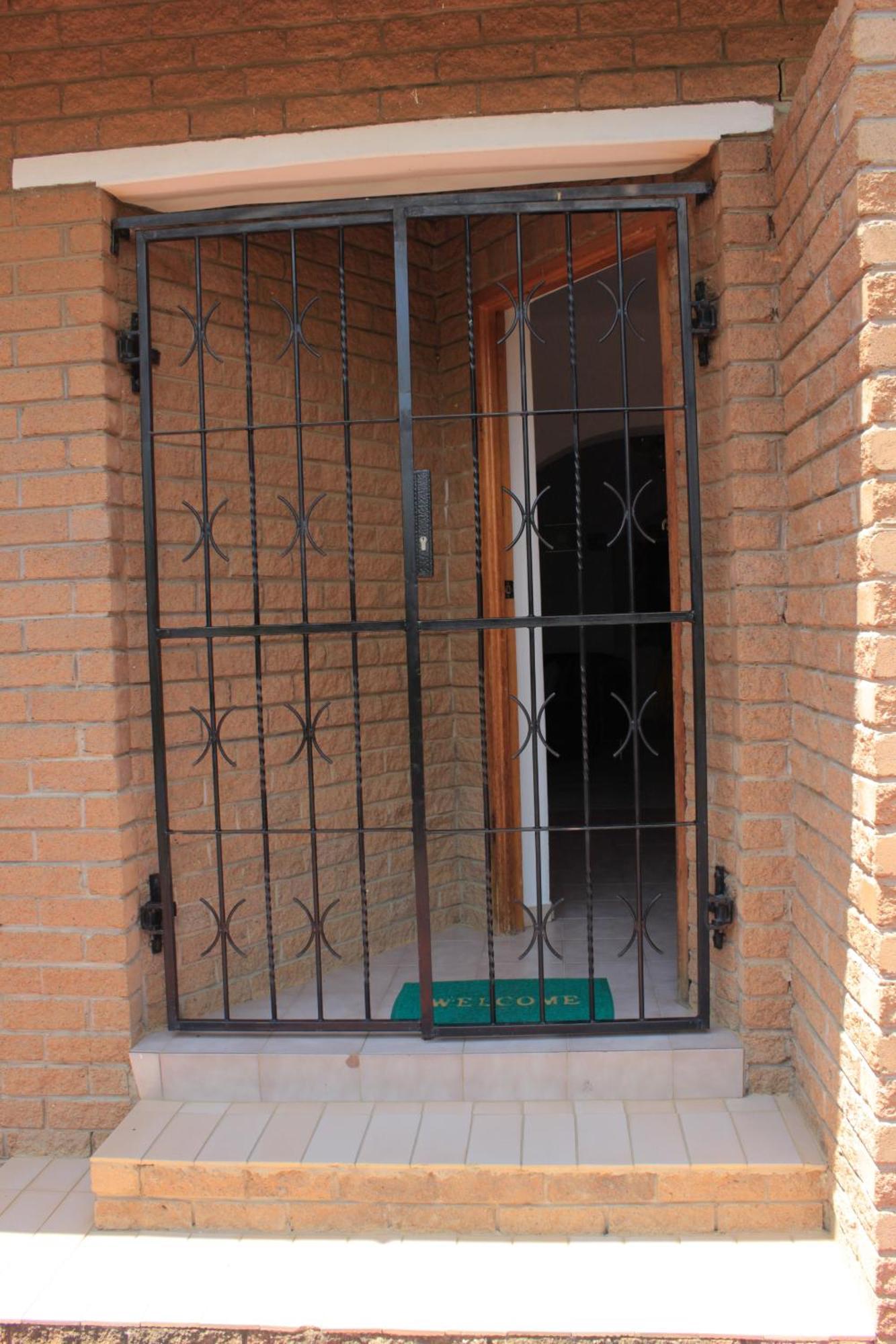 His Glory Guest House Vryheid Eksteriør bilde