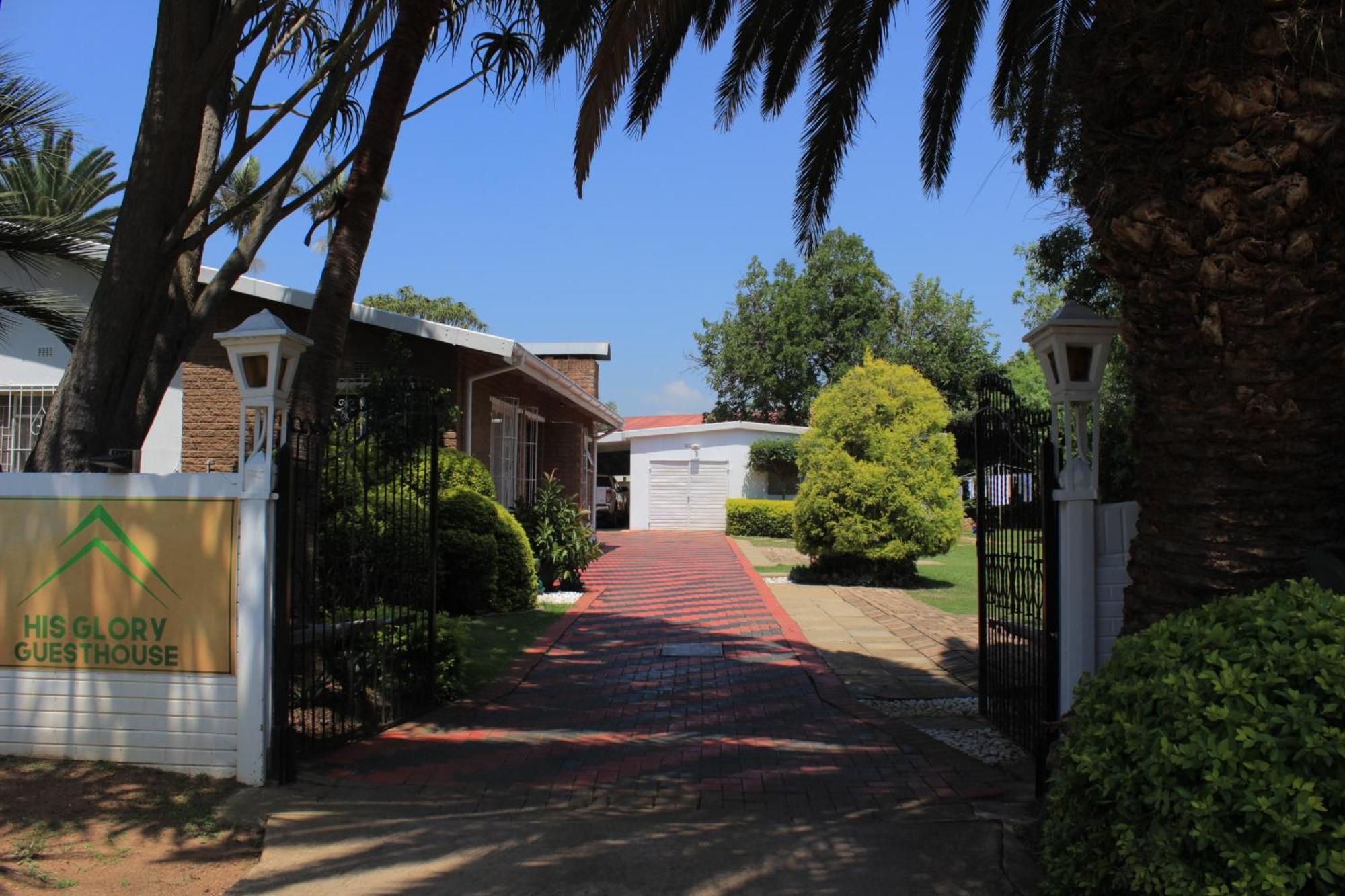 His Glory Guest House Vryheid Eksteriør bilde