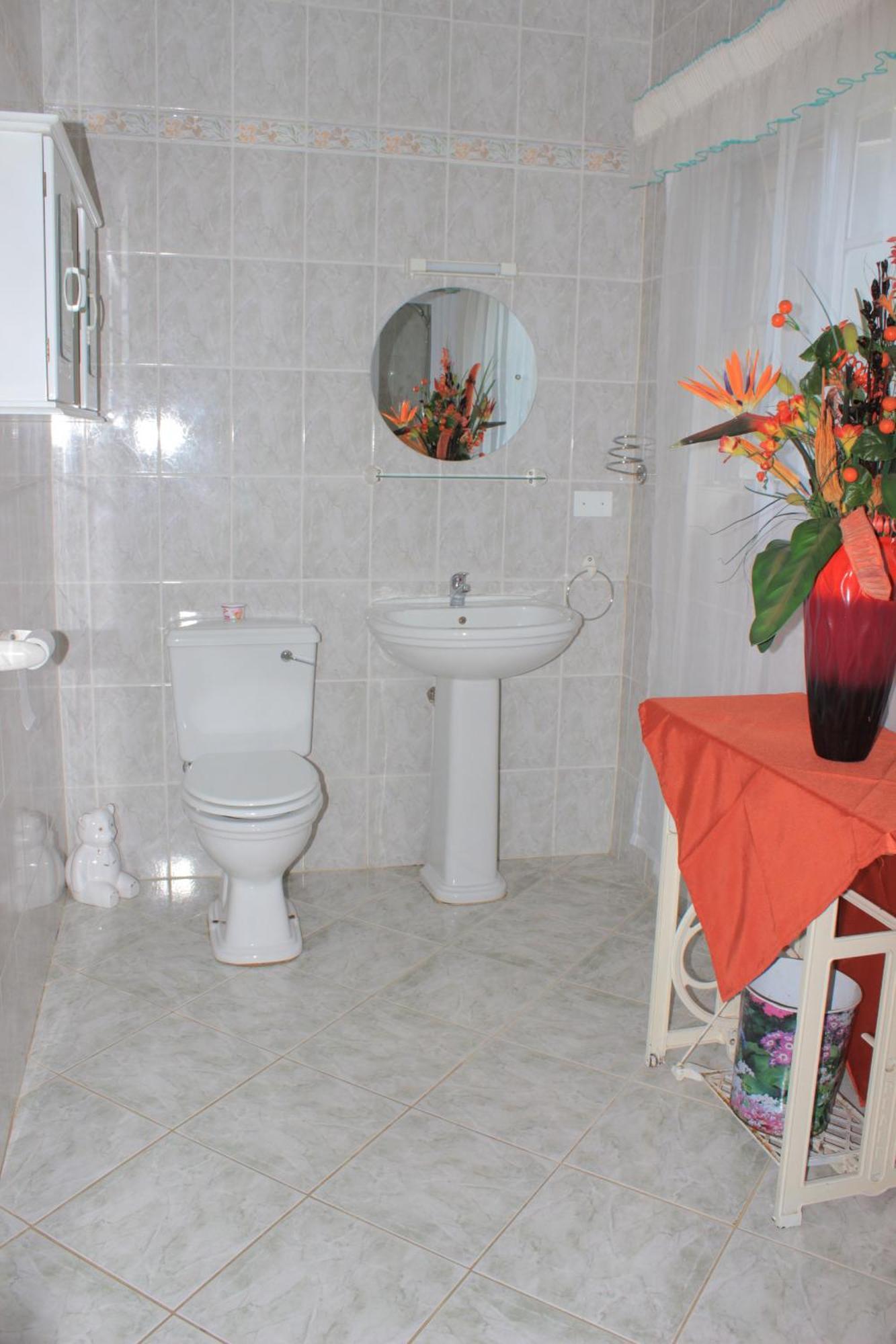 His Glory Guest House Vryheid Eksteriør bilde
