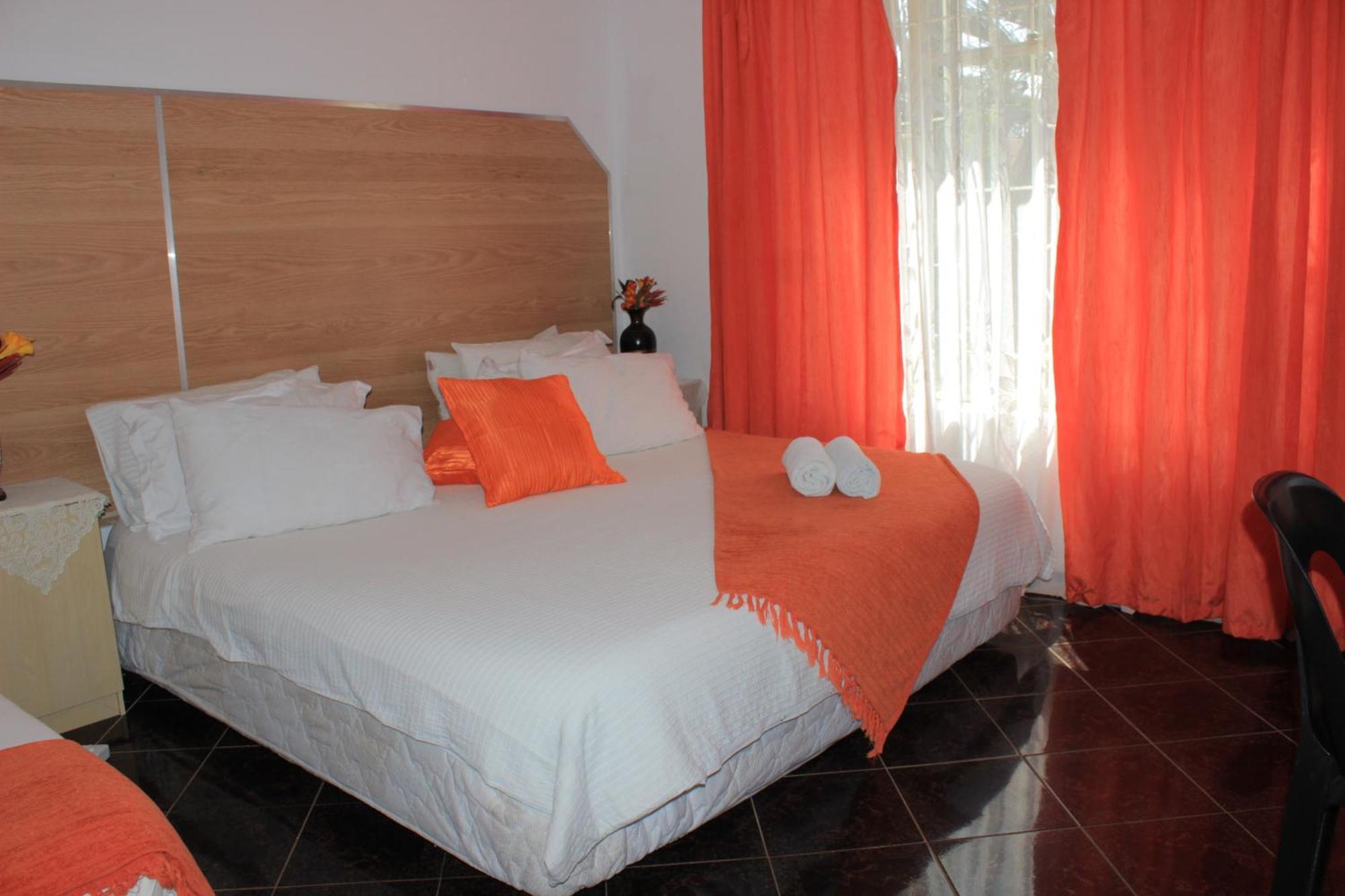 His Glory Guest House Vryheid Eksteriør bilde